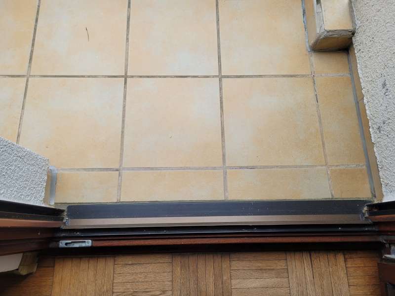 BAU.DE / BAU-Forum: 3. Bild zu Frage "Balkonsanierung: Welche Technik ist die beste? Kosten, Aufbau & Vorgehen?" im BAU-Forum "Balkon und Terrasse" BAU.DE / BAU-Forum: 3. Bild zu Frage "Balkonsanierung: Welche Technik ist die beste? Kosten, Aufbau & Vorgehen?" im BAU-Forum "Balkon und Terrasse"