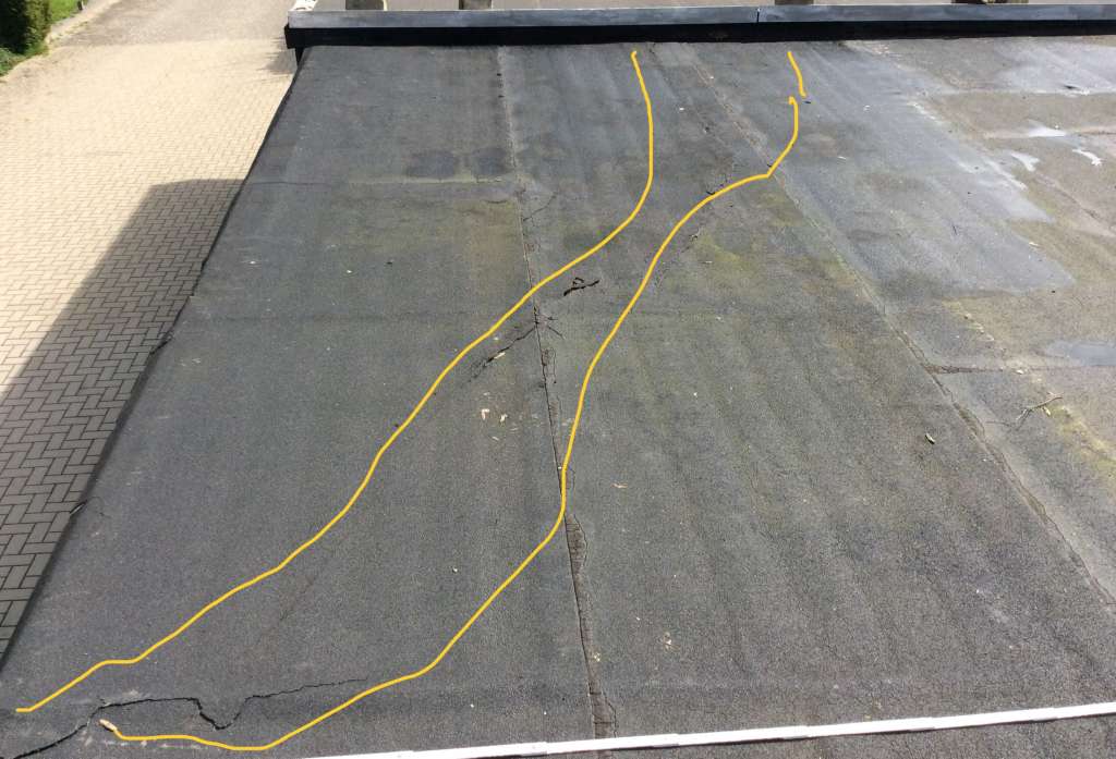 BAU.DE / BAU-Forum: 1. Bild zu Antwort "Flachdach Sanierung mit Bitumschweißbahnen" auf die Frage "Flachdach Sanierung mit Bitumschweißbahnen" im BAU-Forum "Dach" BAU.DE / BAU-Forum: 1. Bild zu Antwort "Flachdach Sanierung mit Bitumschweißbahnen" auf die Frage "Flachdach Sanierung mit Bitumschweißbahnen" im BAU-Forum "Dach"