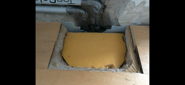 BAU.DE / BAU-Forum: 1. Bild zu Frage "Estrich-Schlitz füllen: 10cm Breite, 1m Länge – Anleitung, Material & Kosten?" im BAU-Forum "Estrich und Bodenbeläge" BAU.DE / BAU-Forum: 1. Bild zu Frage "Estrich-Schlitz füllen: 10cm Breite, 1m Länge – Anleitung, Material & Kosten?" im BAU-Forum "Estrich und Bodenbeläge"