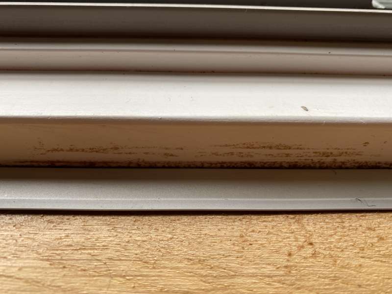 BAU.DE / BAU-Forum: 1. Bild zu Frage "Terrassentür undicht? Ursachen erkennen & Abdichtung prüfen – Kosten & Maßnahmen" im BAU-Forum "Fenster und Außentüren" BAU.DE / BAU-Forum: 1. Bild zu Frage "Terrassentür undicht? Ursachen erkennen & Abdichtung prüfen – Kosten & Maßnahmen" im BAU-Forum "Fenster und Außentüren"