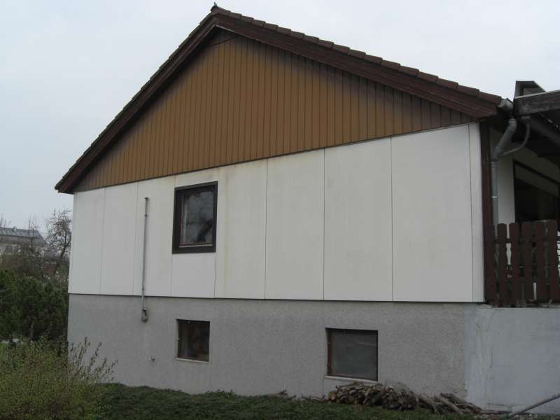 BAU.DE / BAU-Forum: 1. Bild zu Frage "Modriger Geruch im Streif Fertighaus (Bj. 1976): Sanierung sinnvoll? Ursachen & Lösungen" im BAU-Forum "Fertighaus" BAU.DE / BAU-Forum: 1. Bild zu Frage "Modriger Geruch im Streif Fertighaus (Bj. 1976): Sanierung sinnvoll? Ursachen & Lösungen" im BAU-Forum "Fertighaus"