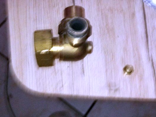 BAU.DE / BAU-Forum: 2. Bild zu Frage "Buderus Logamax GB112" im BAU-Forum "Heizung / Warmwasser" BAU.DE / BAU-Forum: 2. Bild zu Frage "Buderus Logamax GB112" im BAU-Forum "Heizung / Warmwasser"