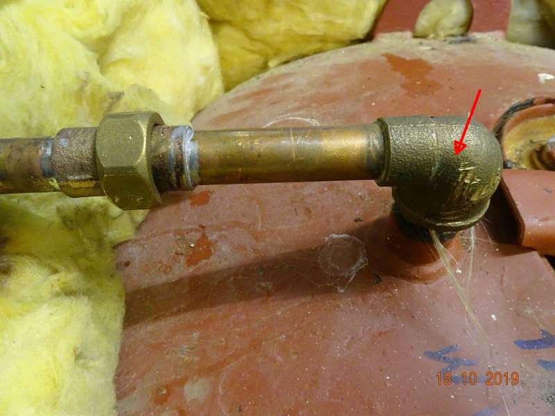 BAU.DE / BAU-Forum: 3. Bild zu Antwort "Fotos" auf die Frage "Buderus Warmwasserstandspeicher SR120 w" im BAU-Forum "Heizung / Warmwasser" BAU.DE / BAU-Forum: 3. Bild zu Antwort "Fotos" auf die Frage "Buderus Warmwasserstandspeicher SR120 w" im BAU-Forum "Heizung / Warmwasser"