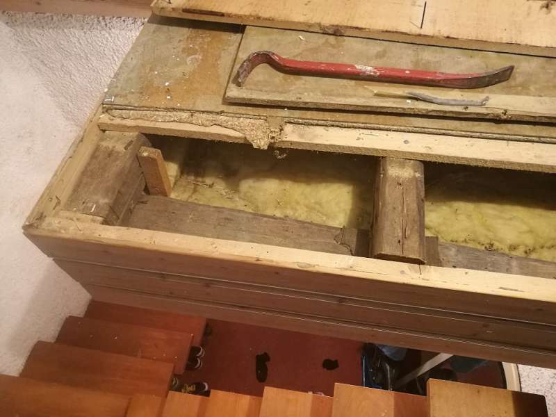 BAU.DE / BAU-Forum: 4. Bild zu Frage "Deckenausschnitt vergrößern im Altbau: Statik prüfen, Überhang entfernen – Was beachten?" im BAU-Forum "Holzbau" BAU.DE / BAU-Forum: 4. Bild zu Frage "Deckenausschnitt vergrößern im Altbau: Statik prüfen, Überhang entfernen – Was beachten?" im BAU-Forum "Holzbau"