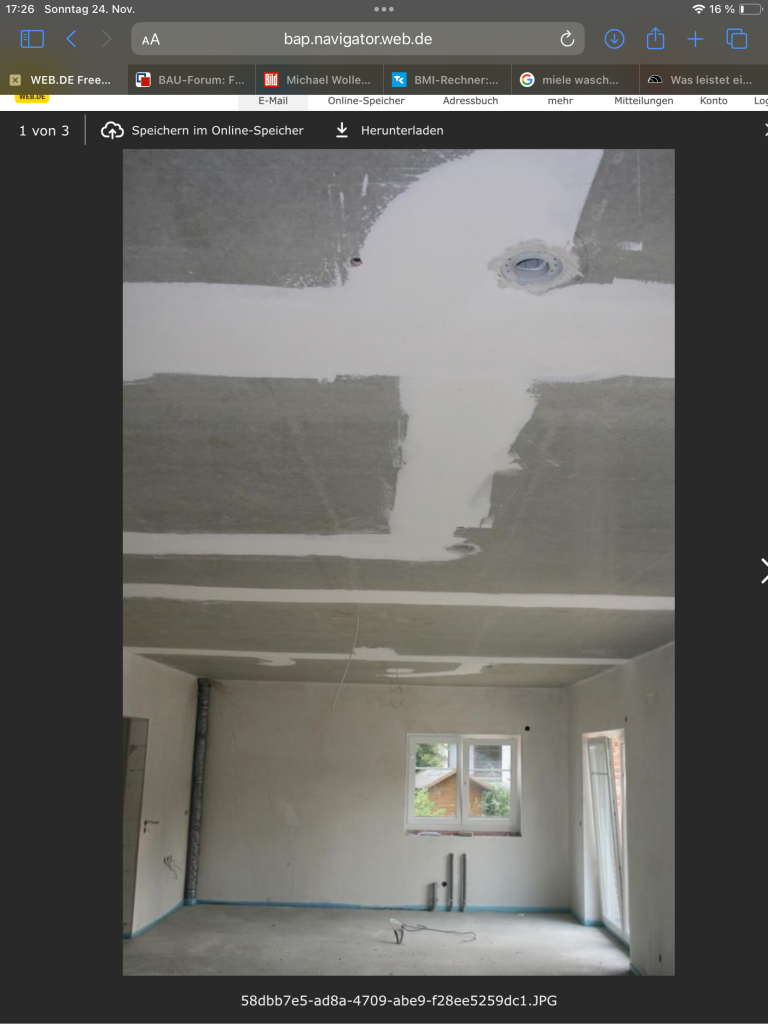BAU.DE / BAU-Forum: 4. Bild zu Frage "Regenwasser-Schaden an Decke: Ursachen, Ortung & Sanierung bei Gaube?" im BAU-Forum "Innenwände" BAU.DE / BAU-Forum: 4. Bild zu Frage "Regenwasser-Schaden an Decke: Ursachen, Ortung & Sanierung bei Gaube?" im BAU-Forum "Innenwände"
