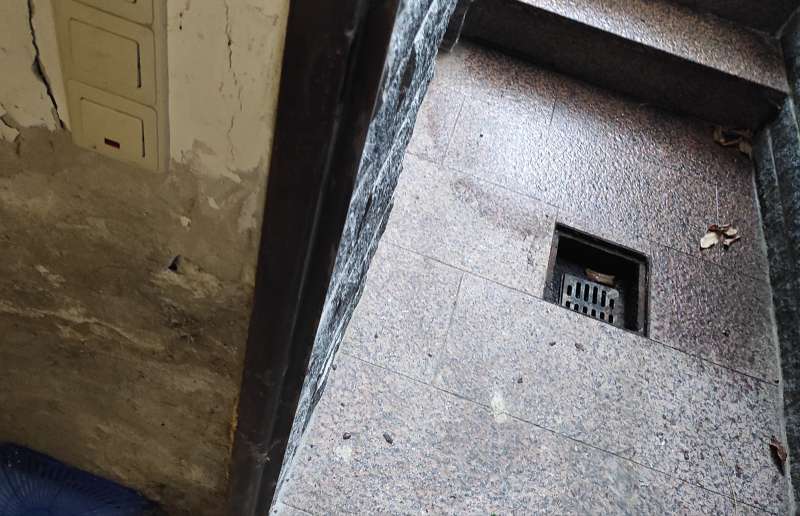 BAU.DE / BAU-Forum: 1. Bild zu Frage "Undichtigkeit Keller" im BAU-Forum "Keller" BAU.DE / BAU-Forum: 1. Bild zu Frage "Undichtigkeit Keller" im BAU-Forum "Keller"