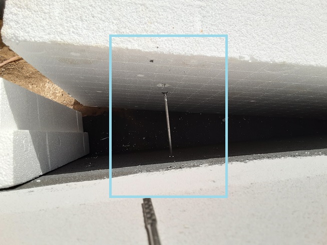 BAU.DE / BAU-Forum: 2. Bild zu Frage "Nägel in der Sockeldämmung" im BAU-Forum "Keller" BAU.DE / BAU-Forum: 2. Bild zu Frage "Nägel in der Sockeldämmung" im BAU-Forum "Keller"