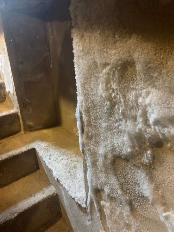 BAU.DE / BAU-Forum: 2. Bild zu Frage "Zustand nach Kellersanierung mit Xypex" im BAU-Forum "Keller" BAU.DE / BAU-Forum: 2. Bild zu Frage "Zustand nach Kellersanierung mit Xypex" im BAU-Forum "Keller"