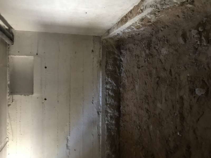 BAU.DE / BAU-Forum: 1. Bild zu Antwort "Skizze des Bodens" auf die Frage "Feuchter Keller durch aufsteigende oder drückende Feutigkeit?" im BAU-Forum "Keller" BAU.DE / BAU-Forum: 1. Bild zu Antwort "Skizze des Bodens" auf die Frage "Feuchter Keller durch aufsteigende oder drückende Feutigkeit?" im BAU-Forum "Keller"