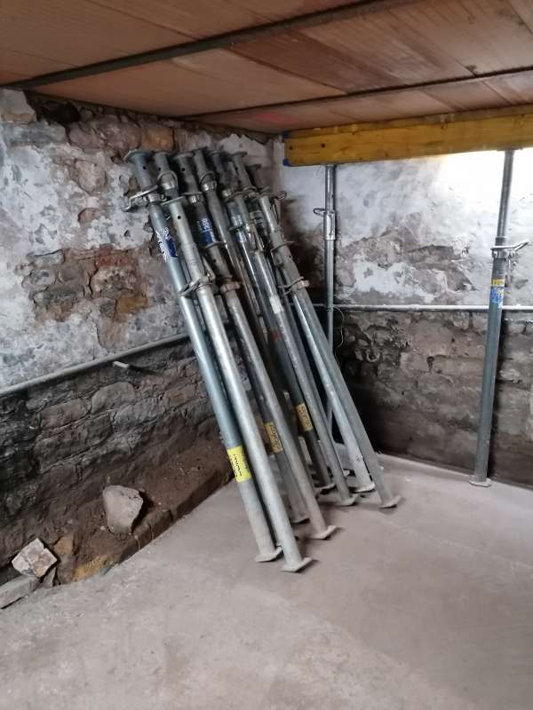 BAU.DE / BAU-Forum: 1. Bild zu Frage "Kellersanierung" im BAU-Forum "Keller" BAU.DE / BAU-Forum: 1. Bild zu Frage "Kellersanierung" im BAU-Forum "Keller"