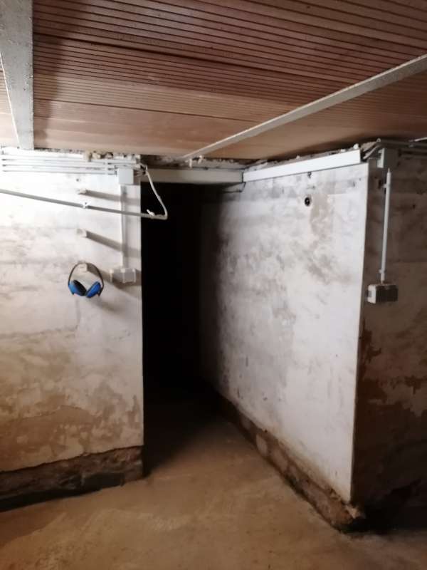 BAU.DE / BAU-Forum: 3. Bild zu Frage "Kellersanierung" im BAU-Forum "Keller" BAU.DE / BAU-Forum: 3. Bild zu Frage "Kellersanierung" im BAU-Forum "Keller"