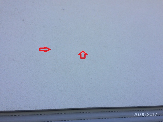BAU.DE / BAU-Forum: 1. Bild zu Frage "Risse im Neubau: Ursachen, Arten & Standsicherheit prüfen? Maßnahmen & Gewährleistung" im BAU-Forum "Neubau" BAU.DE / BAU-Forum: 1. Bild zu Frage "Risse im Neubau: Ursachen, Arten & Standsicherheit prüfen? Maßnahmen & Gewährleistung" im BAU-Forum "Neubau"