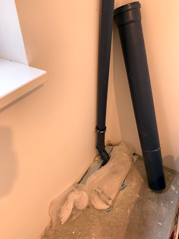BAU.DE / BAU-Forum: 1. Bild zu Frage "Pfusch am Bau mit XXX: Schwarzarbeit, Baumängel & rechtliche Schritte – Erfahrungen?" im BAU-Forum "Neubau" BAU.DE / BAU-Forum: 1. Bild zu Frage "Pfusch am Bau mit XXX: Schwarzarbeit, Baumängel & rechtliche Schritte – Erfahrungen?" im BAU-Forum "Neubau"
