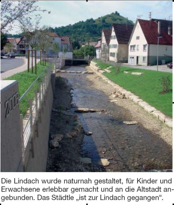 BAU.DE / BAU-Forum: 1. Bild zu Antwort "Geländer-Lücke: Handlauf-Abstand – Kindersicherheit beachten!" auf die Frage "Geländerhöhe im öffentlichen Raum: Sicherheitsrisiko für Kinder? Normen, Haftung & Lösung" im BAU-Forum "Normen, Vorschriften, Verordnungen etc." BAU.DE / BAU-Forum: 1. Bild zu Antwort "Geländer-Lücke: Handlauf-Abstand – Kindersicherheit beachten!" auf die Frage "Geländerhöhe im öffentlichen Raum: Sicherheitsrisiko für Kinder? Normen, Haftung & Lösung" im BAU-Forum "Normen, Vorschriften, Verordnungen etc."