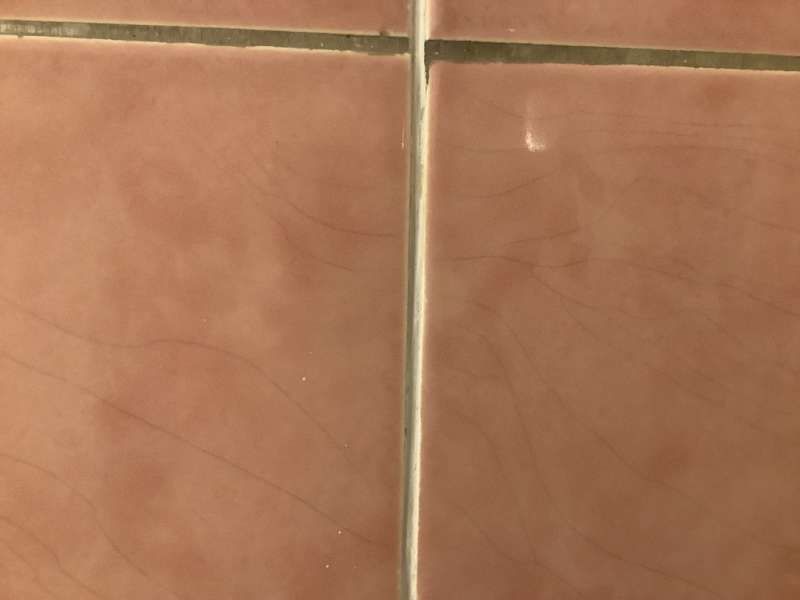 BAU.DE / BAU-Forum: 2. Bild zu Frage "Asbest in Fugenmasse?" im BAU-Forum "Sanitär, Bad, Dusche, WC" BAU.DE / BAU-Forum: 2. Bild zu Frage "Asbest in Fugenmasse?" im BAU-Forum "Sanitär, Bad, Dusche, WC"