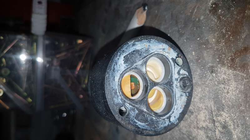 BAU.DE / BAU-Forum: 2. Bild zu Frage "Awena UP Duschbatterie Ersatzkartusche" im BAU-Forum "Sanitär, Bad, Dusche, WC" BAU.DE / BAU-Forum: 2. Bild zu Frage "Awena UP Duschbatterie Ersatzkartusche" im BAU-Forum "Sanitär, Bad, Dusche, WC"