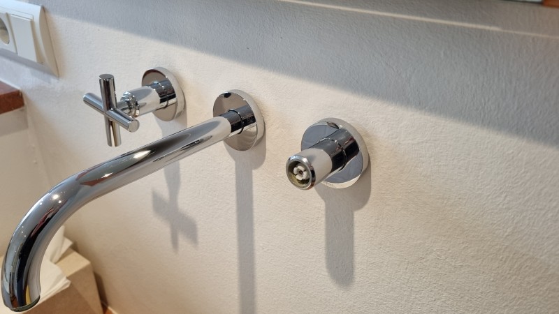 BAU.DE / BAU-Forum: 3. Bild zu Antwort "Bilder" auf die Frage "Anleitung zum Abmontieren der Dornbracht Tara Armatur: Probleme mit Manschette ohne Maden-Inbus-Schraube" im BAU-Forum "Sanitär, Bad, Dusche, WC" BAU.DE / BAU-Forum: 3. Bild zu Antwort "Bilder" auf die Frage "Anleitung zum Abmontieren der Dornbracht Tara Armatur: Probleme mit Manschette ohne Maden-Inbus-Schraube" im BAU-Forum "Sanitär, Bad, Dusche, WC"