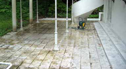 BAU.DE / BAU-Forum: 1. Bild zu Frage "Terrassenfliesen & Balkonfliesen: Ursachen für Schäden, Sanierungskosten & Vorgehen?" im BAU-Forum "Modernisierung / Sanierung / Bauschäden" BAU.DE / BAU-Forum: 1. Bild zu Frage "Terrassenfliesen & Balkonfliesen: Ursachen für Schäden, Sanierungskosten & Vorgehen?" im BAU-Forum "Modernisierung / Sanierung / Bauschäden"