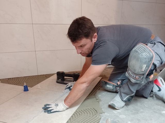 Bild: Kontaktieren Sie uns, z.B. unter Tel: 0152 09 26 70 40, um Ihr nächstes Fliesen- oder Steinprojekt mit unserer Unterstützung in die Tat umzusetzen!