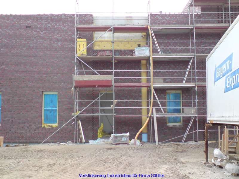 Bild: Verklinkerung im Industriebau (für Firma Güttler)