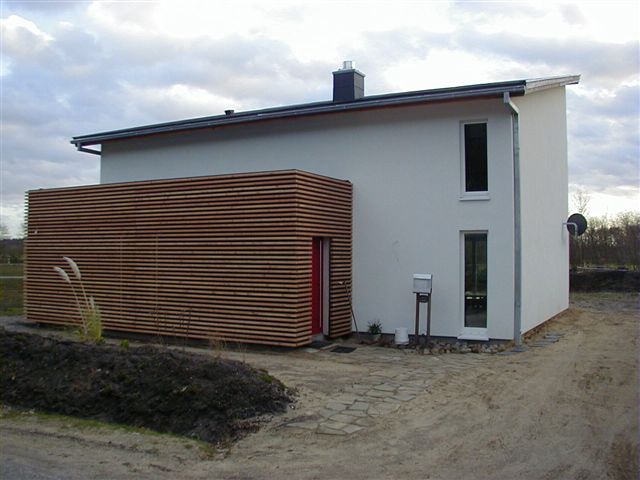 BAU.DE / BAU-Forum: 1. Bild zu Antwort "Ansichten Holzhaus: Alle Seiten im Blick!" auf die Frage "Zweischalige Porenbeton-Außenwand: Aufbau, Schallschutz & Tragfähigkeit?" im BAU-Forum "Außenwände und Fassaden" BAU.DE / BAU-Forum: 1. Bild zu Antwort "Ansichten Holzhaus: Alle Seiten im Blick!" auf die Frage "Zweischalige Porenbeton-Außenwand: Aufbau, Schallschutz & Tragfähigkeit?" im BAU-Forum "Außenwände und Fassaden"