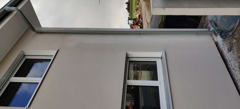 BAU.DE / BAU-Forum: 1. Bild zu Frage "Außenputz nach Sturm: Ursachen, Schäden & Kosten der Sanierung?" im BAU-Forum "Außenwände und Fassaden" BAU.DE / BAU-Forum: 1. Bild zu Frage "Außenputz nach Sturm: Ursachen, Schäden & Kosten der Sanierung?" im BAU-Forum "Außenwände und Fassaden"