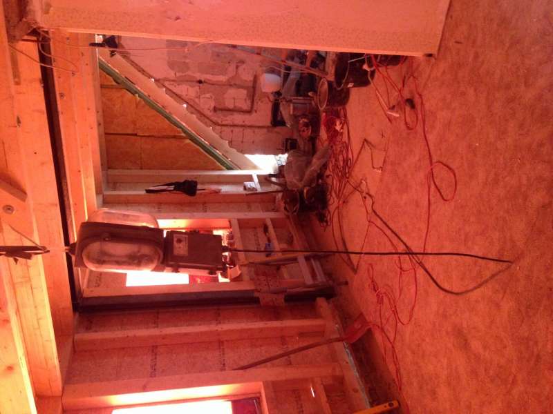 BAU.DE / BAU-Forum: 2. Bild zu Frage "Dachgauben-Ausbau: OSB statt Gipskarton? Vor- & Nachteile, Feuchtigkeit & Kosten" im BAU-Forum "Bauphysik" BAU.DE / BAU-Forum: 2. Bild zu Frage "Dachgauben-Ausbau: OSB statt Gipskarton? Vor- & Nachteile, Feuchtigkeit & Kosten" im BAU-Forum "Bauphysik"