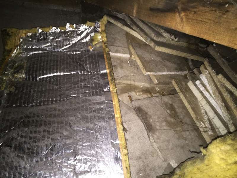 BAU.DE / BAU-Forum: 3. Bild zu Frage "Dachausbau Modernisierung: Probleme mit Dämmung, Feuchtigkeit & Kosten in Kaiserslautern?" im BAU-Forum "Dach" BAU.DE / BAU-Forum: 3. Bild zu Frage "Dachausbau Modernisierung: Probleme mit Dämmung, Feuchtigkeit & Kosten in Kaiserslautern?" im BAU-Forum "Dach"