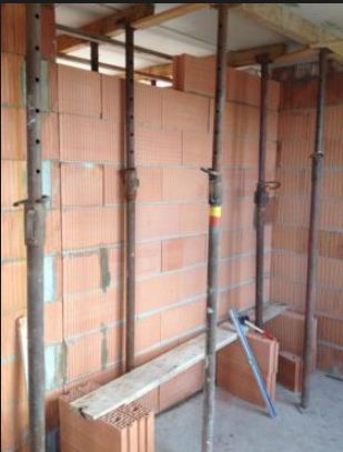 BAU.DE / BAU-Forum: 1. Bild zu Antwort "Baustützen: Material und Ausführung – Eine Klärung" auf die Frage "Mittelpfette mit Baustützen im Haus: Ursachen, Risiken & Sanierung?" im BAU-Forum "Dach" BAU.DE / BAU-Forum: 1. Bild zu Antwort "Baustützen: Material und Ausführung – Eine Klärung" auf die Frage "Mittelpfette mit Baustützen im Haus: Ursachen, Risiken & Sanierung?" im BAU-Forum "Dach"