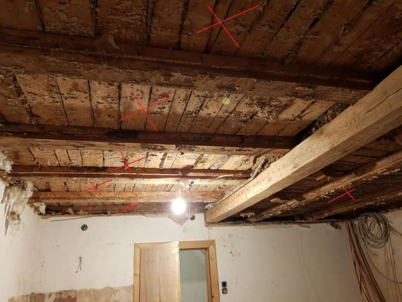 BAU.DE / BAU-Forum: 2. Bild zu Frage "Dachschräge & Zimmerdecke dämmen: Anleitung, Materialien & Kosten im Überblick" im BAU-Forum "Dach" BAU.DE / BAU-Forum: 2. Bild zu Frage "Dachschräge & Zimmerdecke dämmen: Anleitung, Materialien & Kosten im Überblick" im BAU-Forum "Dach"