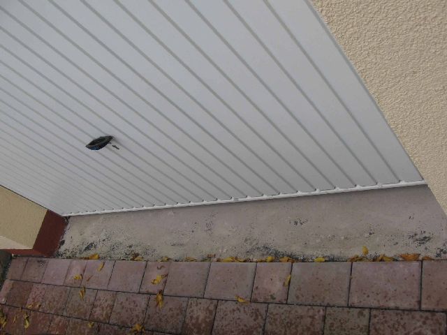 BAU.DE / BAU-Forum: 1. Bild zu Frage "Estrich in Garage vor Garagentor: Spalt abdichten & Rampe bauen – Anleitung & Tipps" im BAU-Forum "Estrich und Bodenbeläge" BAU.DE / BAU-Forum: 1. Bild zu Frage "Estrich in Garage vor Garagentor: Spalt abdichten & Rampe bauen – Anleitung & Tipps" im BAU-Forum "Estrich und Bodenbeläge"