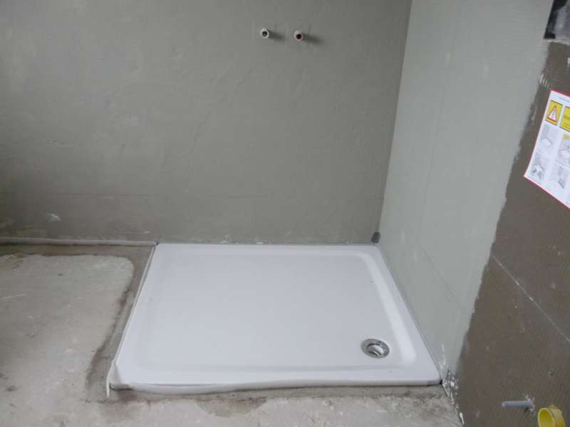 BAU.DE / BAU-Forum: 2. Bild zu Frage "Kaldewei Superplan Duschwanne knarrt/wippt: Ursachen, Lösungen & Fachmann-Check?" im BAU-Forum "Sanitär, Bad, Dusche, WC" BAU.DE / BAU-Forum: 2. Bild zu Frage "Kaldewei Superplan Duschwanne knarrt/wippt: Ursachen, Lösungen & Fachmann-Check?" im BAU-Forum "Sanitär, Bad, Dusche, WC"