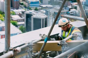 Wie stellen Unternehmen Fertigungsteile für den Hausbau her? - Bild: Anthony Fomin auf Unsplash Wie stellen Unternehmen Fertigungsteile für den Hausbau her? - Bild: Anthony Fomin auf Unsplash