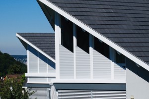 Schrägrollladen: Die smarte Lösung für Fenster mit Winkel - Bild: schanz.de Schrägrollladen: Die smarte Lösung für Fenster mit Winkel - Bild: schanz.de