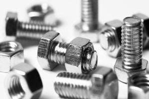 Schrauben sind nicht gleich Schrauben - warum die Wahl der richtigen Befestigung entscheidet - Bild: Edge2Edge Media / Unsplash Schrauben sind nicht gleich Schrauben - warum die Wahl der richtigen Befestigung entscheidet - Bild: Edge2Edge Media / Unsplash