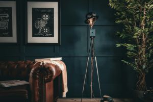 Ein Upcycling-Projekt bezeichnet den gezielten Prozess, bei dem alte oder unbrauchbar gewordene Materialien oder Produkte wiederverwertet und in etwas Neues umgewandelt werden. Ein Upcycling-Projekt bezeichnet den gezielten Prozess, bei dem alte oder unbrauchbar gewordene Materialien oder Produkte wiederverwertet und in etwas Neues umgewandelt werden.